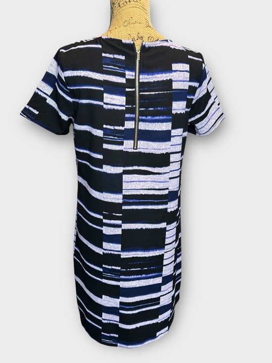 🌻 Signature Collection Abstract Dress #600 - Picture 4 of 11